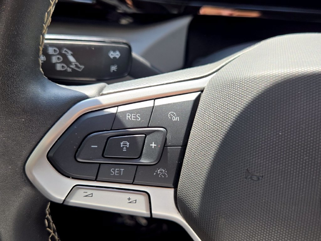 Certified 2024 Volkswagen Taos S FWD image 22