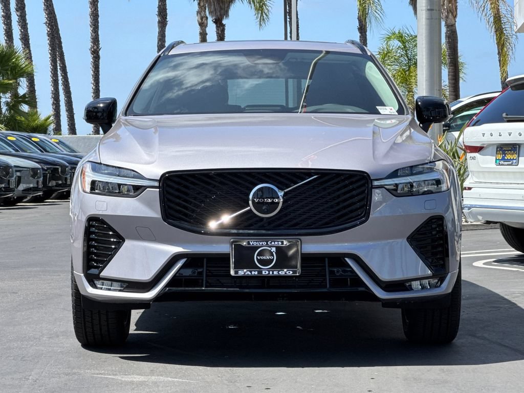 New 2026 Volvo XC60 B5 Plus w/ Protection Package Premier AWD/4WD image 8