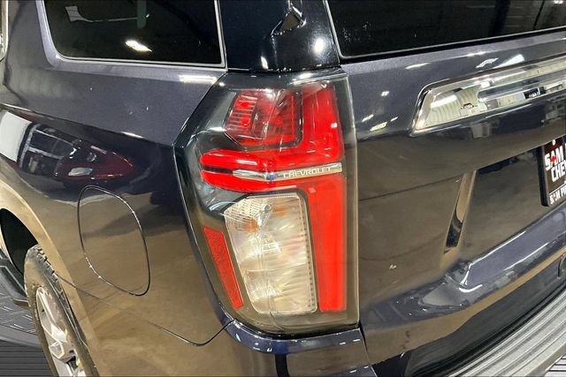 Used 2022 Chevrolet Tahoe LT w/ Luxury Package AWD/4WD image 22