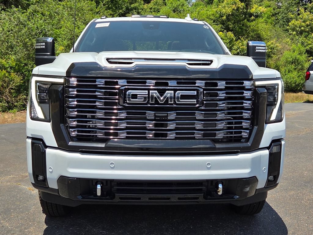 New 2026 GMC Sierra 3500 Denali Ultimate AWD/4WD image 11