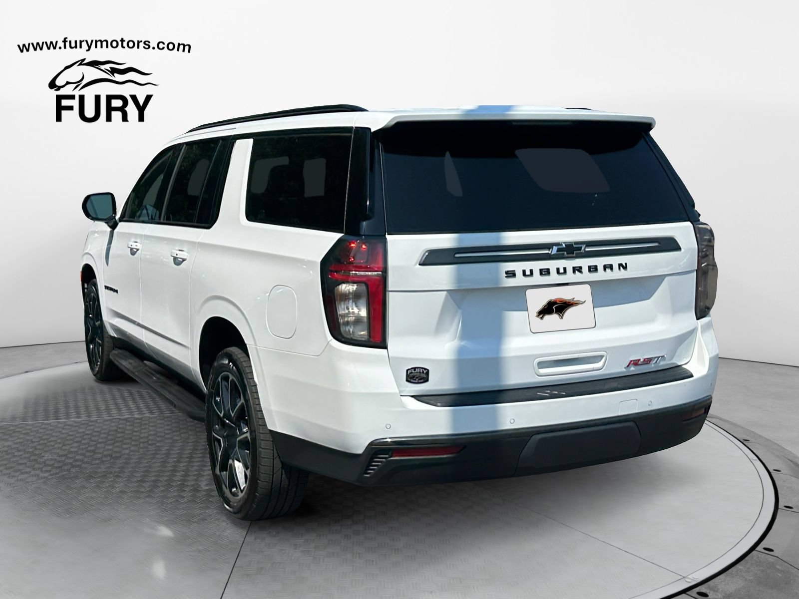 Used 2021 Chevrolet Suburban RST AWD/4WD image 5