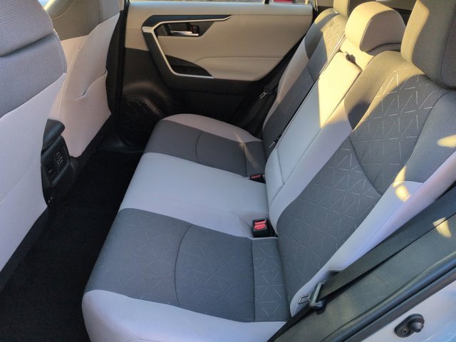 Certified 2022 Toyota RAV4 XLE image 17