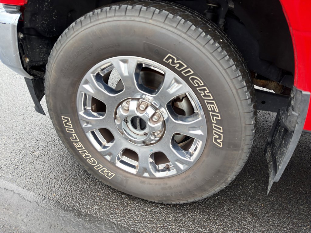 Used 2021 Ford F350 Lariat w/ Chrome Package image 11