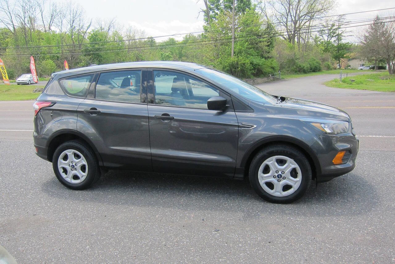Used 2018 Ford Escape S FWD image 3