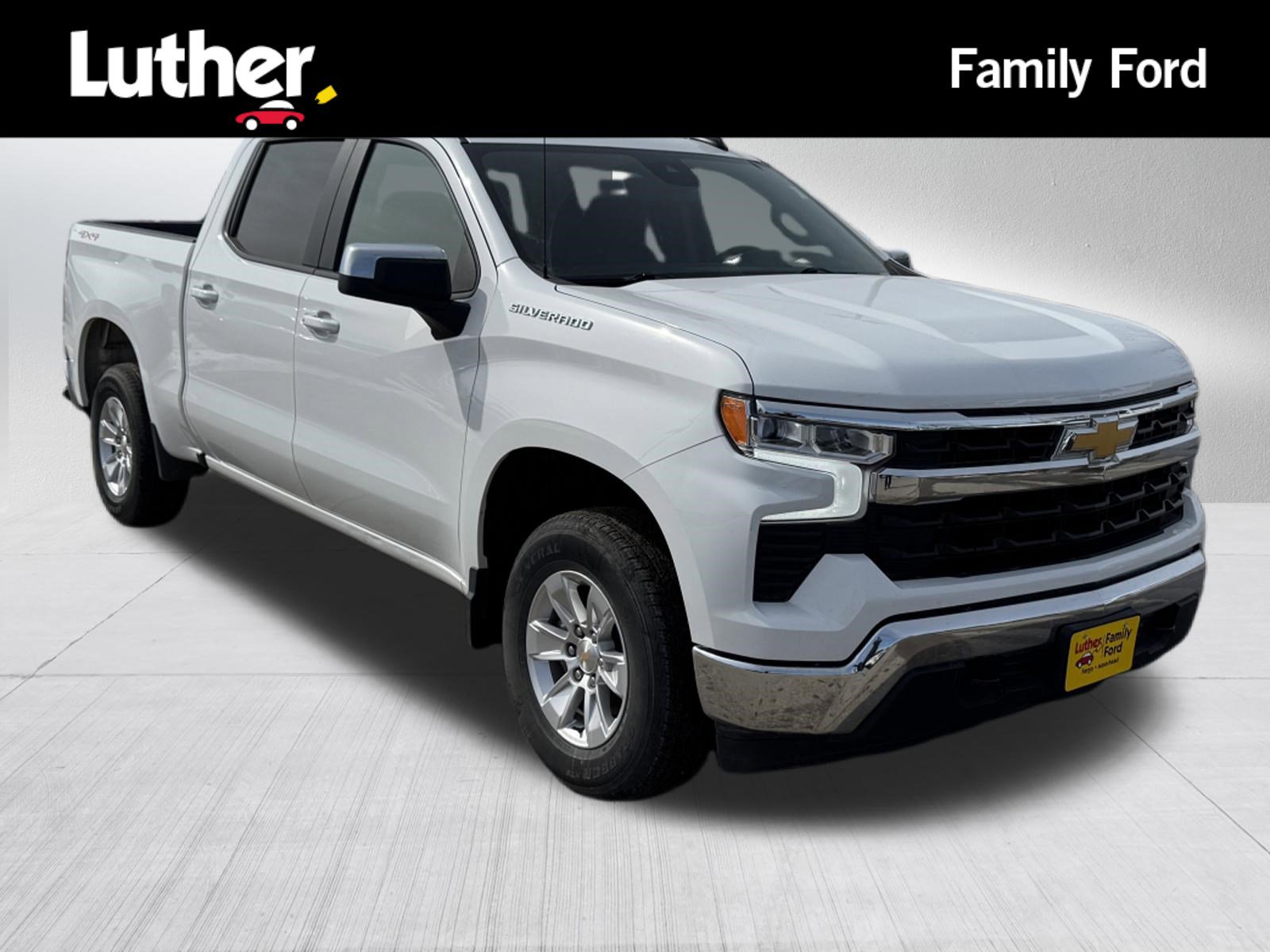 Used 2025 Chevrolet Silverado 1500 LT AWD/4WD image 1