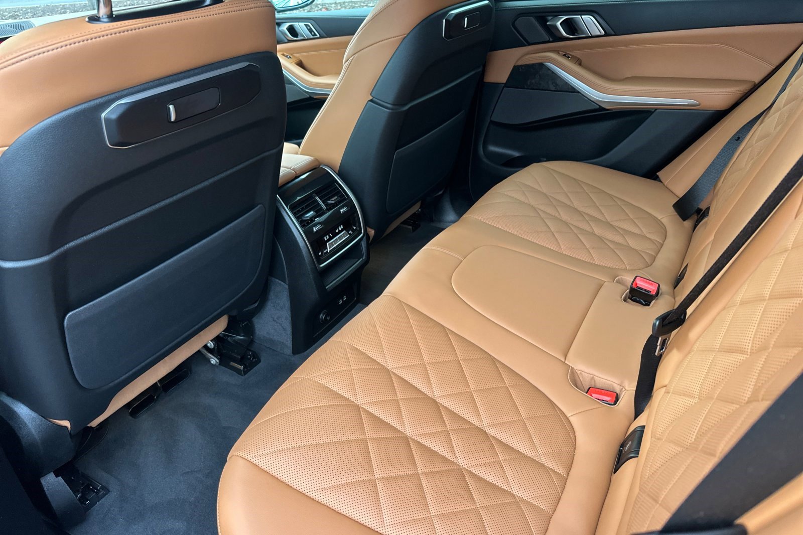 Used 2026 BMW X5 xDrive40i w/ M Sport Package image 15