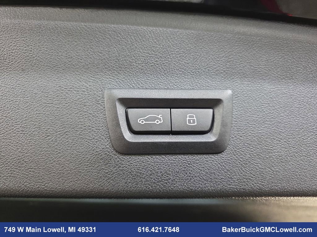 Used 2025 BMW X4 xDrive30i image 14