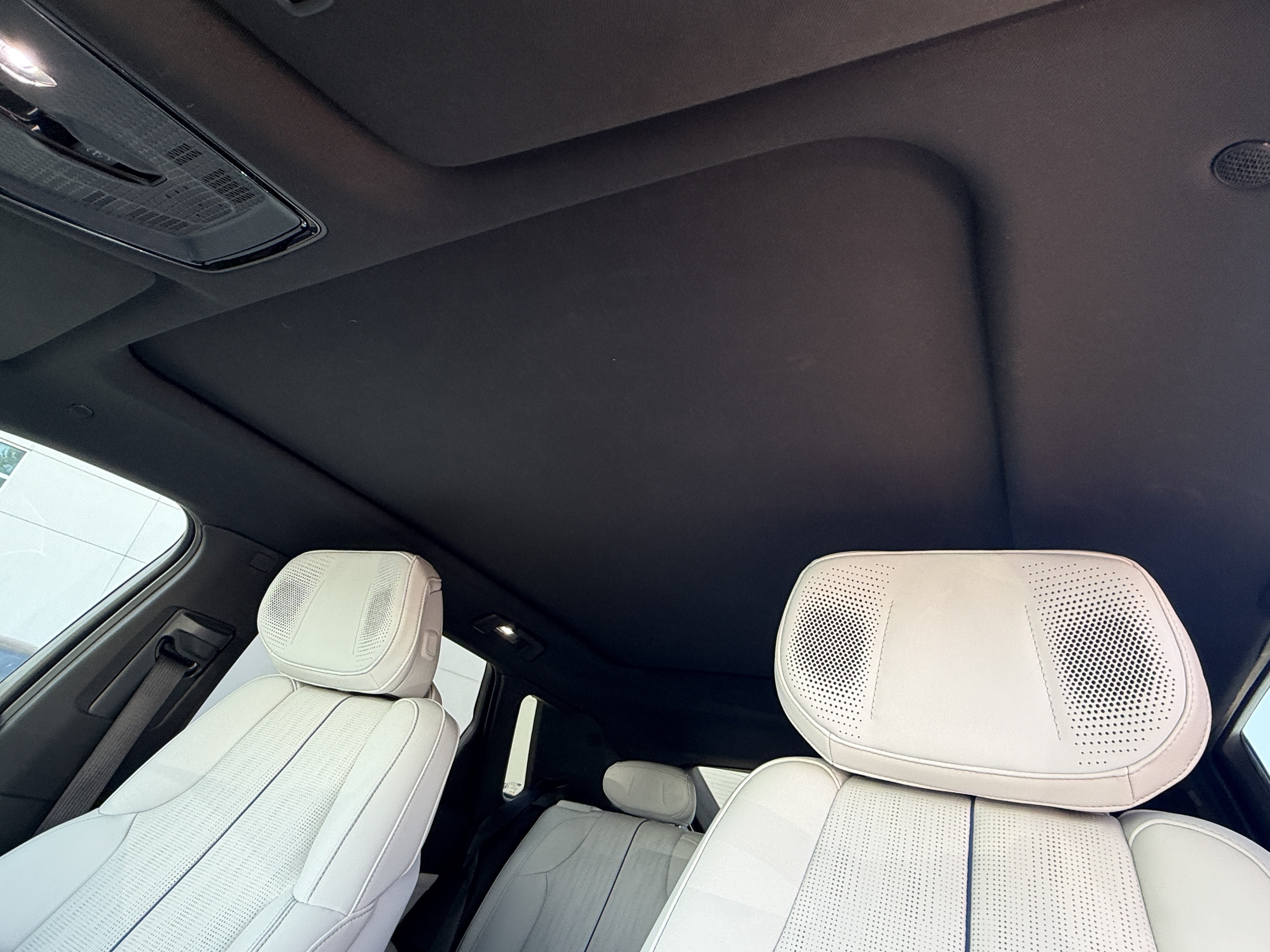 Certified 2024 Cadillac Lyriq Luxury w/ LPO, Floor Liner Package AWD/4WD image 24