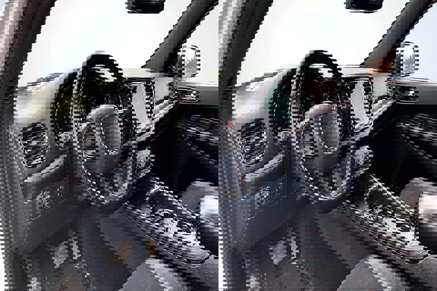 Used 2022 Dodge Durango R/T image 2