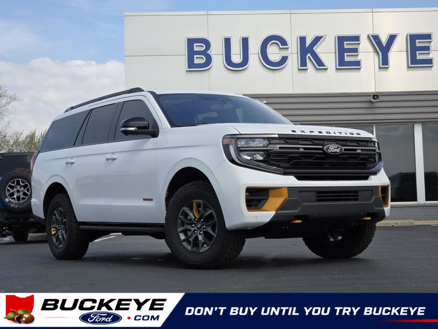 Used 2025 Ford Expedition Tremor AWD/4WD image 1
