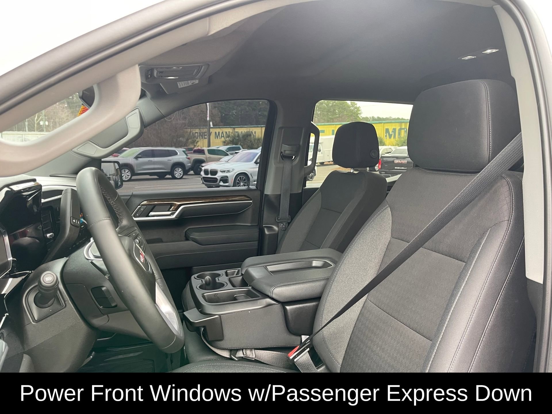 Used 2025 GMC Sierra 1500 SLE image 13