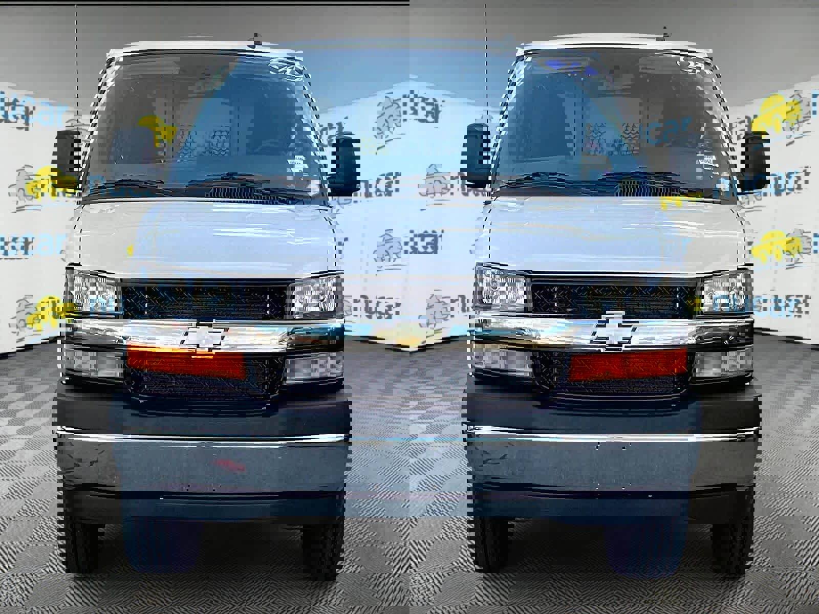 Used 2024 Chevrolet Express 2500 w/ Driver Convenience Package image 2