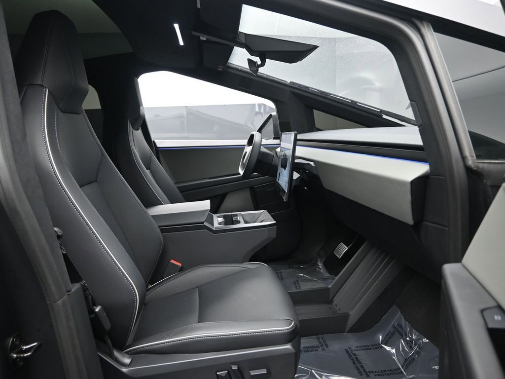 Used 2025 Tesla Cybertruck AWD Crew Cab image 27