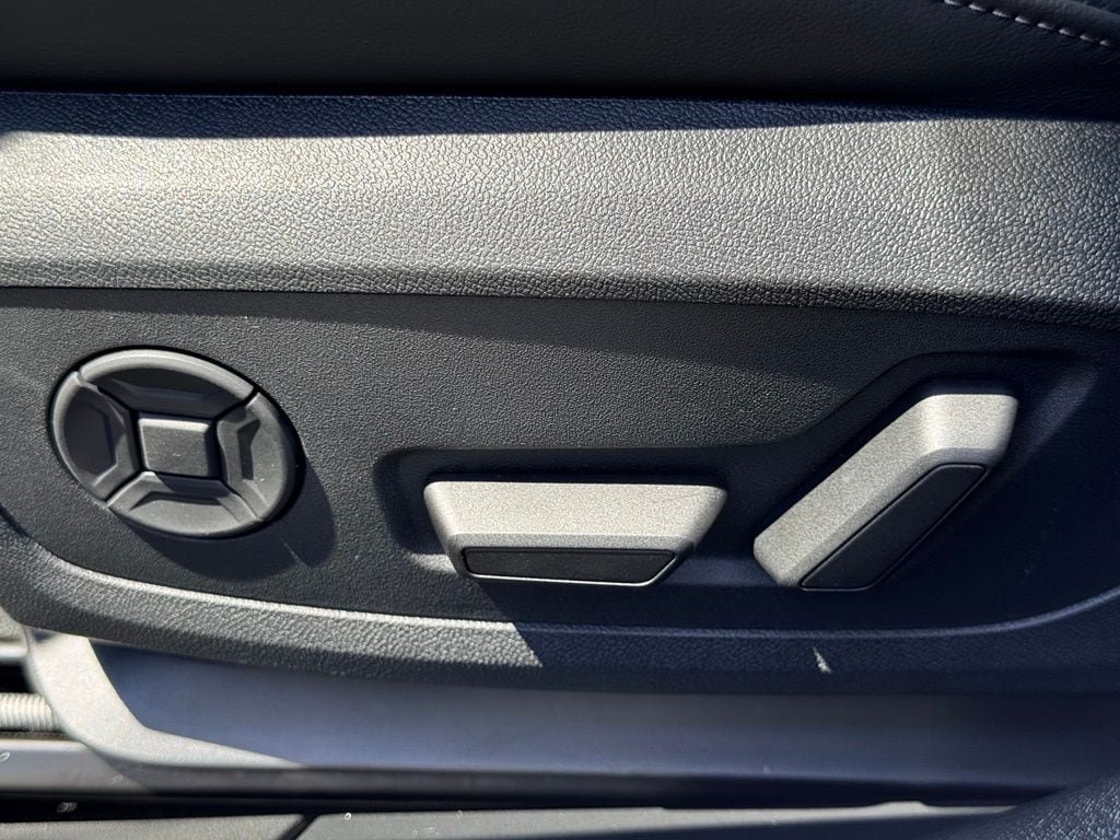 New 2026 Audi A6 Premium Plus AWD/4WD image 13