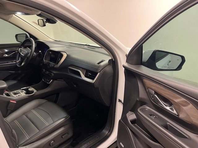 Used 2024 GMC Terrain Denali w/ Denali Premium Package image 23