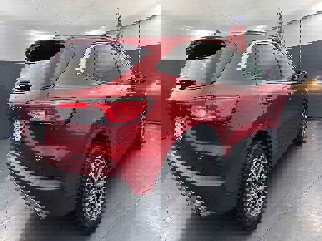 Used 2022 Ford Escape SEL image 7