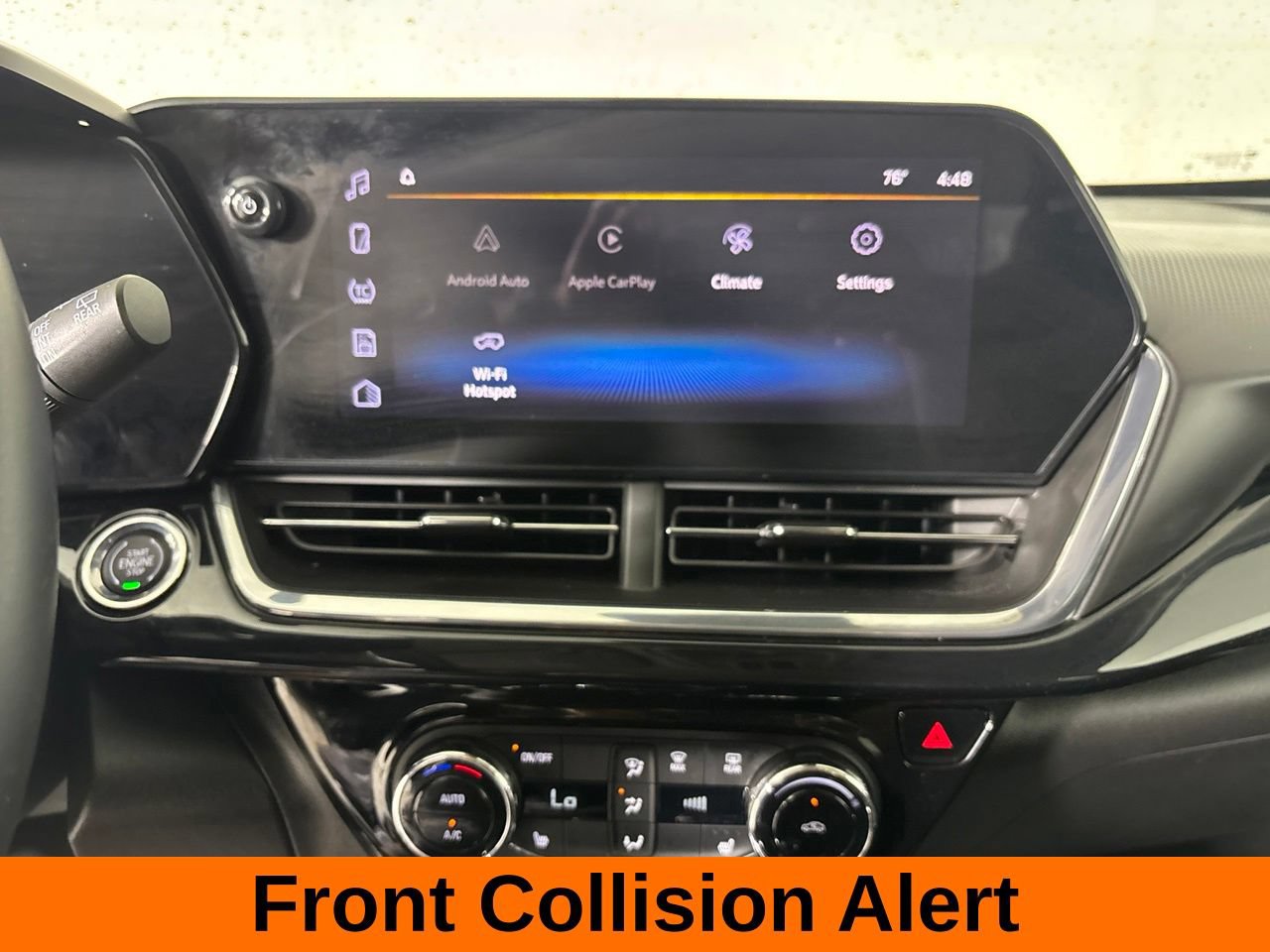 Used 2026 Chevrolet Trax ACTIV w/ Sunroof Package FWD image 17