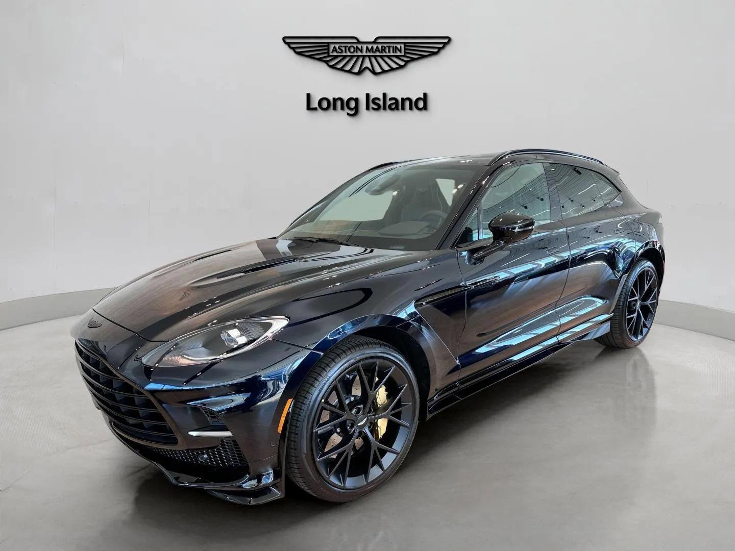 New 2025 Aston Martin DBX 707 image 1