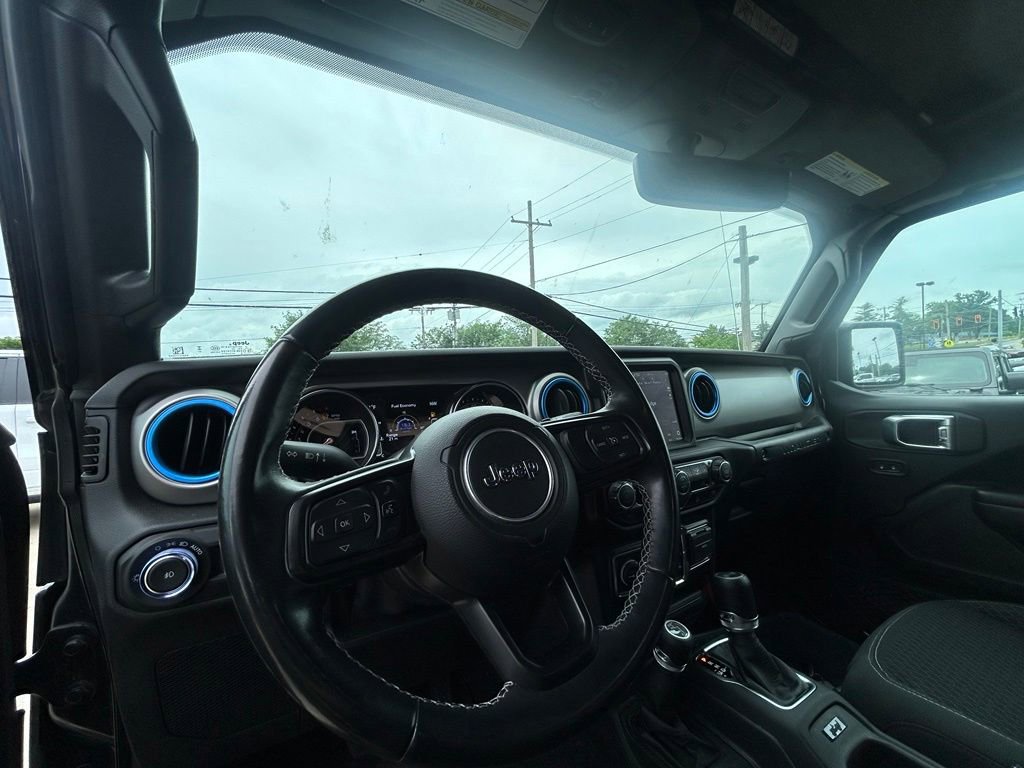 Used 2021 Jeep Wrangler Unlimited Sport AWD/4WD image 12