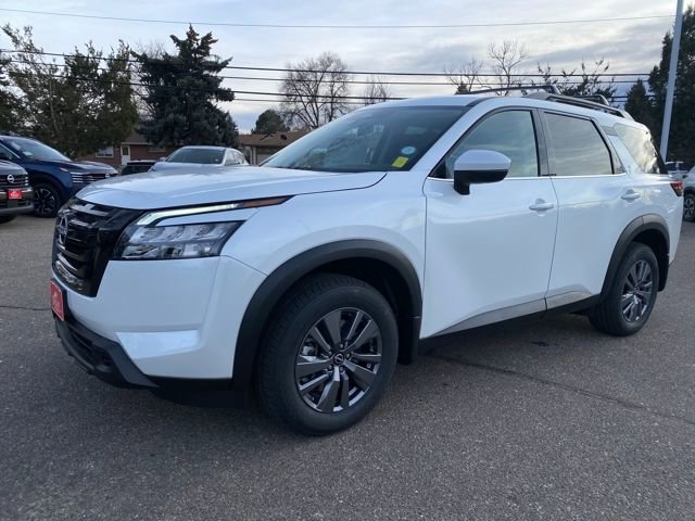New 2025 Nissan Pathfinder SV