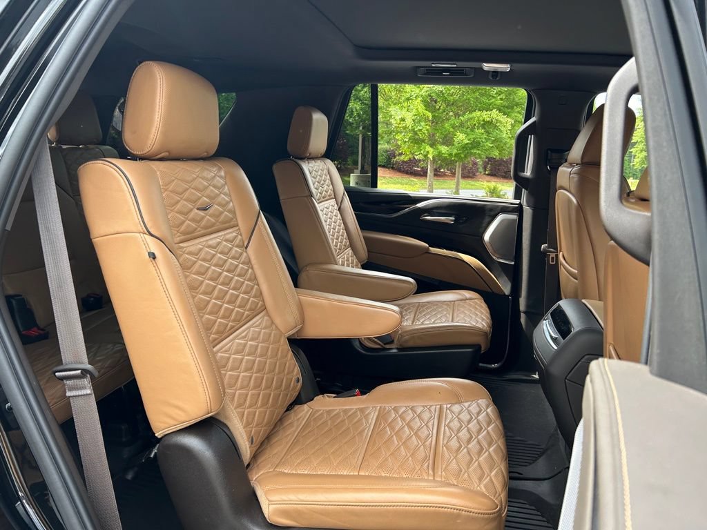 Used 2024 Cadillac Escalade Sport w/ LPO, ONYX Package AWD/4WD image 51