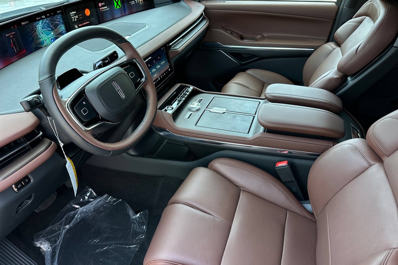 New 2026 Lincoln Navigator Reserve AWD/4WD image 9