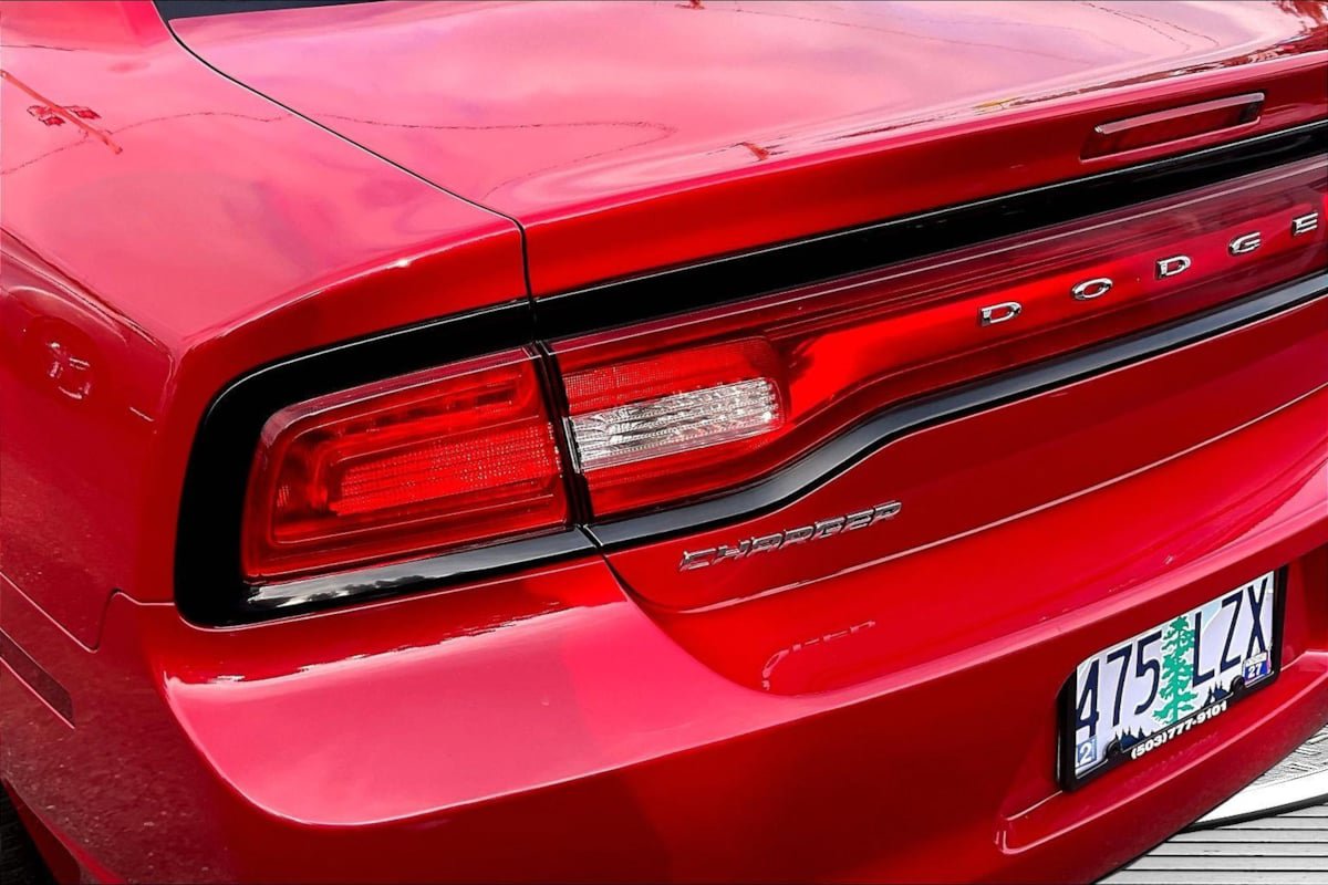 Used 2012 Dodge Charger R/T RWD image 22