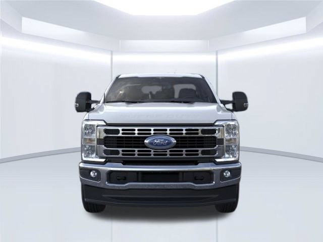Used 2025 Ford F350 XLT AWD/4WD image 6