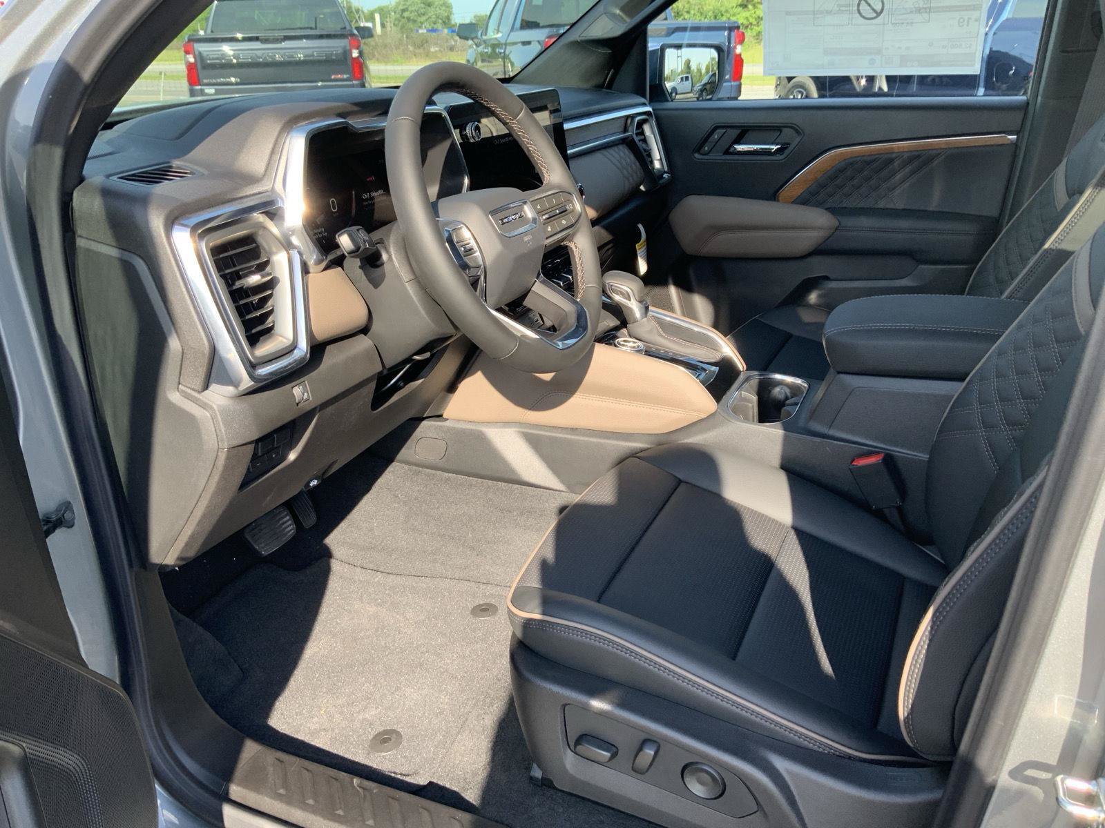 New 2026 GMC Canyon Denali AWD/4WD image 27