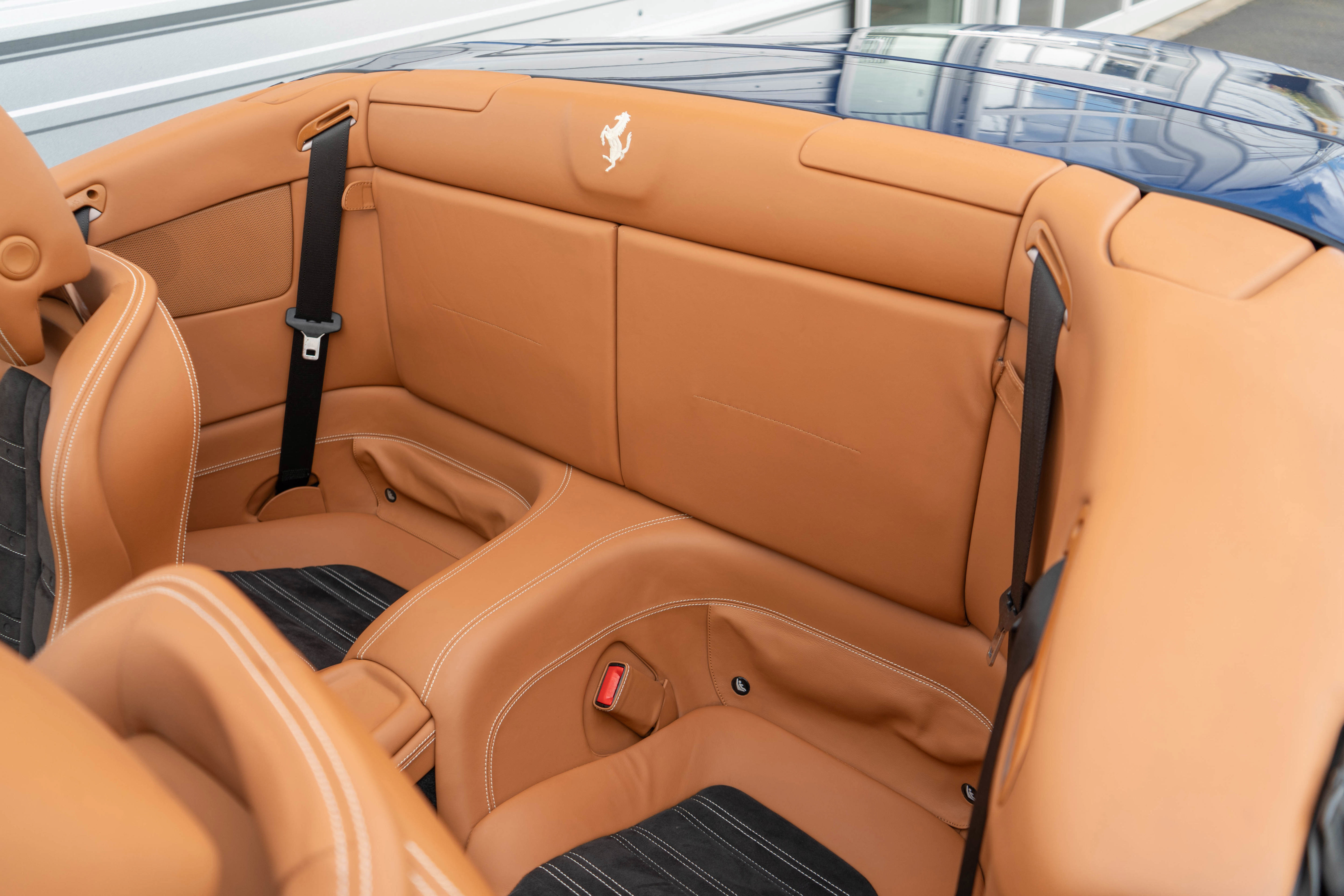 Used 2012 Ferrari California RWD image 16