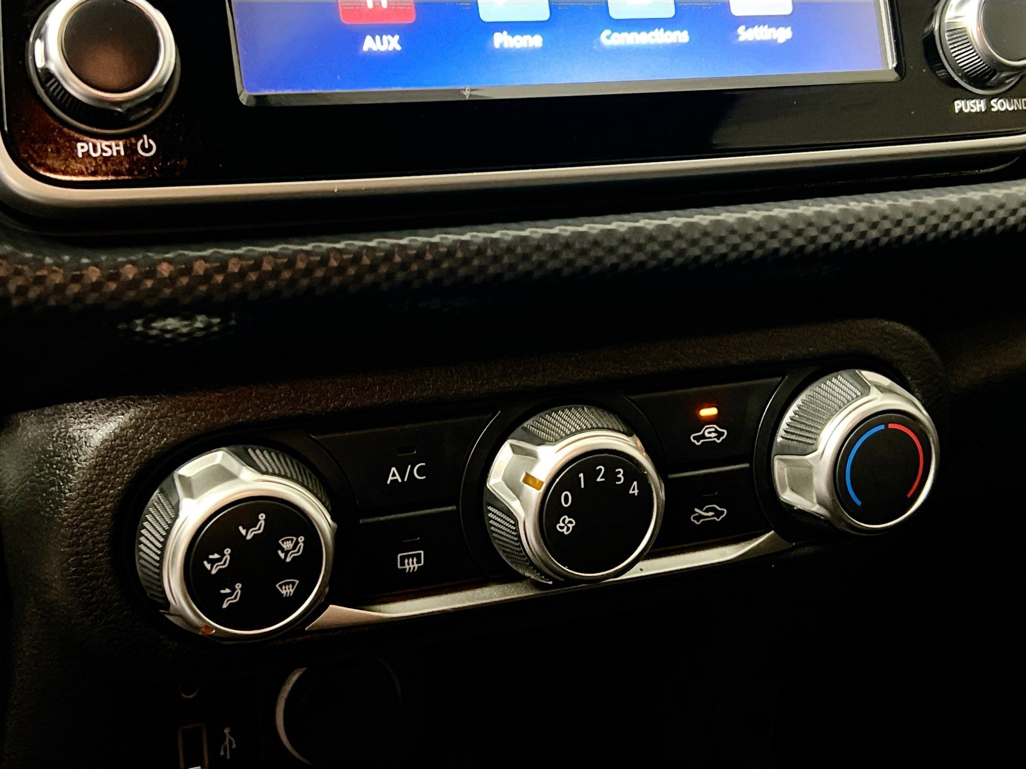 Used 2023 Nissan Kicks S image 27