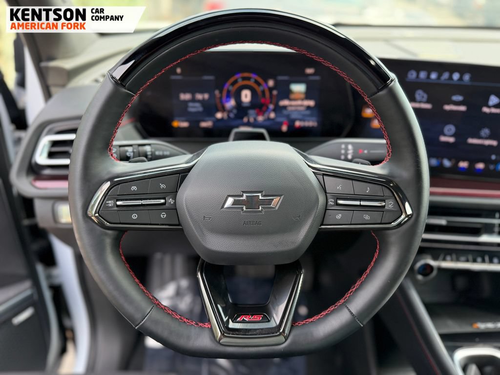 Used 2026 Chevrolet Traverse RS AWD/4WD image 12