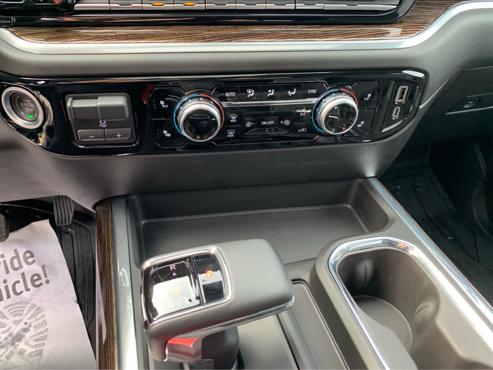 Used 2025 GMC Sierra 1500 Elevation w/ Elevation Premium Package image 17