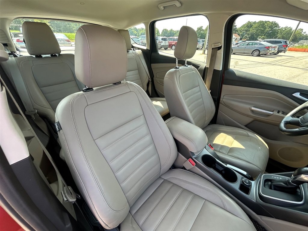 Used 2018 Ford C-MAX SE w/ Equipment Group 202A FWD image 21