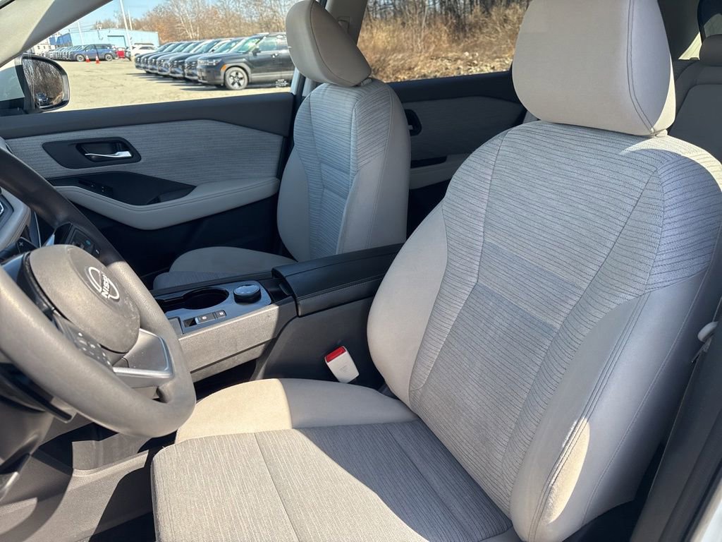 Used 2023 Nissan Rogue SV AWD/4WD image 30
