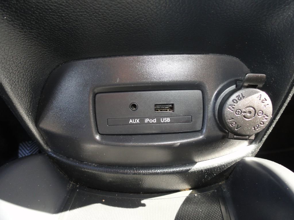 Used 2013 Kia Soul STICK SHIFT! image 14