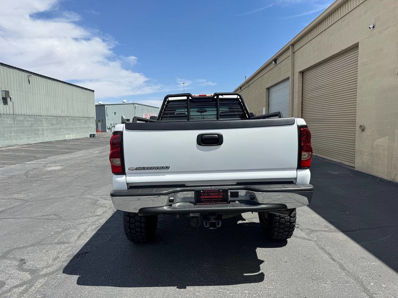 Used 2006 Chevrolet Silverado 2500 W/T w/ Skid Plate Package AWD/4WD image 10