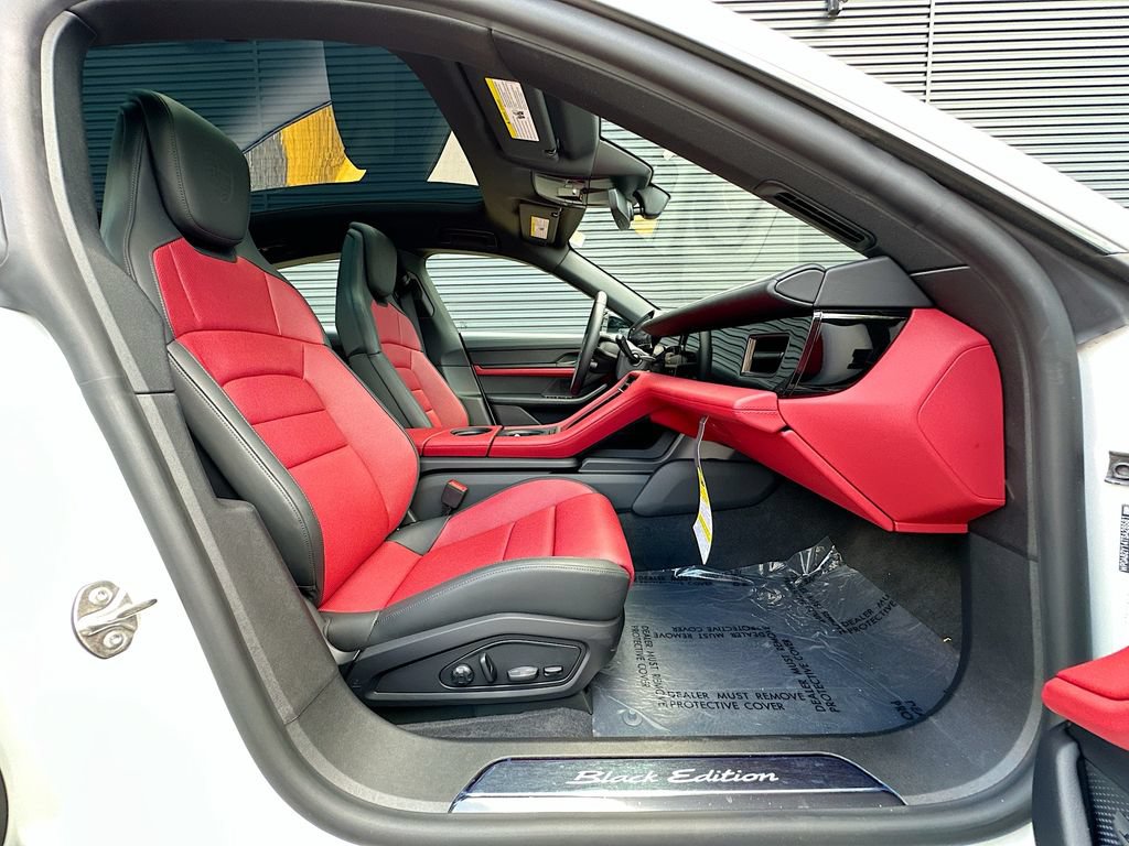 New 2026 Porsche Taycan 4S Black Edition AWD/4WD image 30