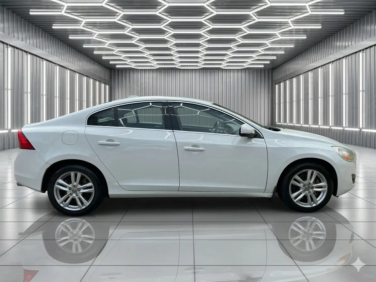 Used 2012 Volvo S60 T5 w/ Multimedia Pkg FWD image 4