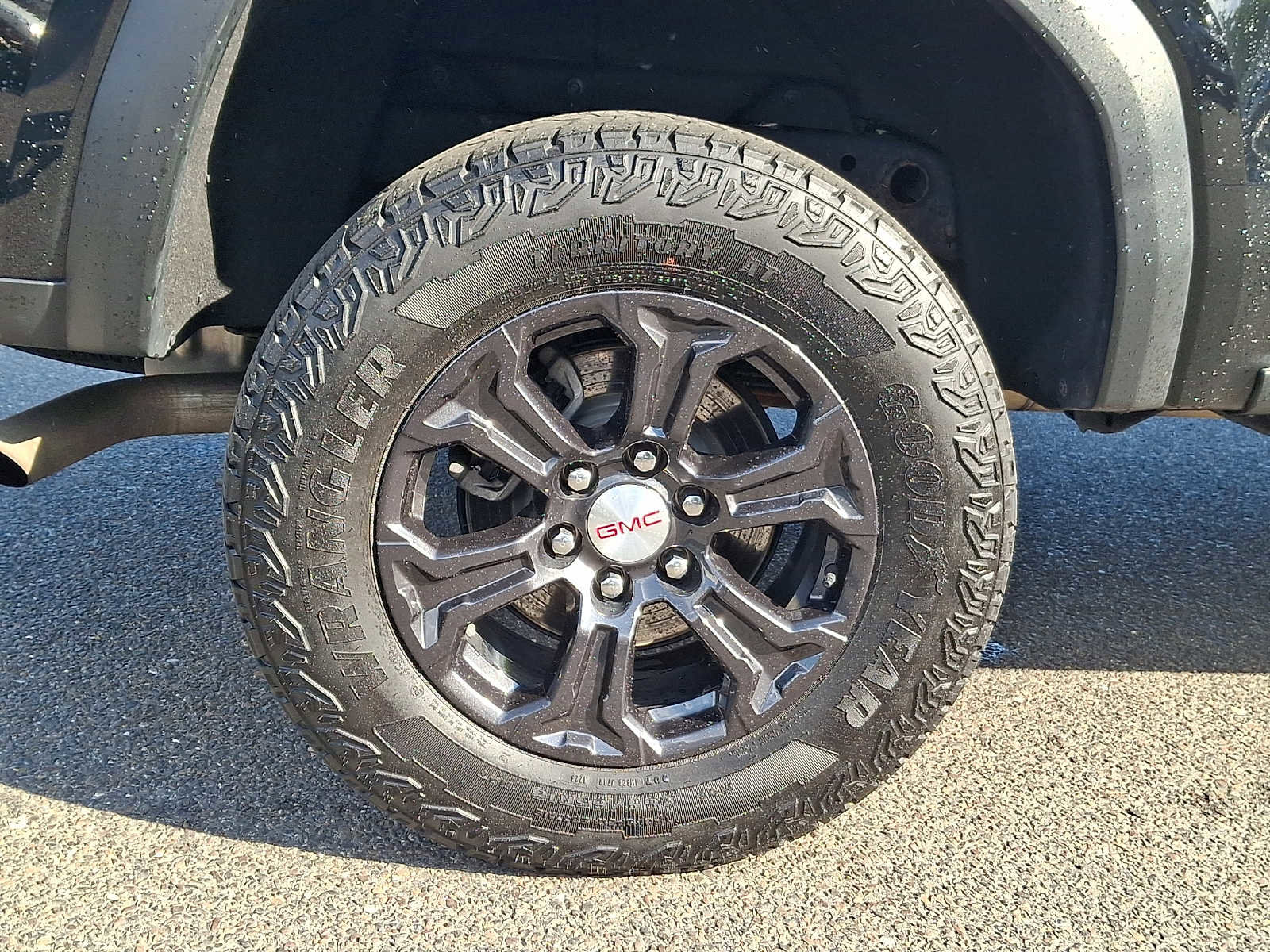 Used 2023 GMC Canyon Elevation w/ Convenience Package RWD image 8