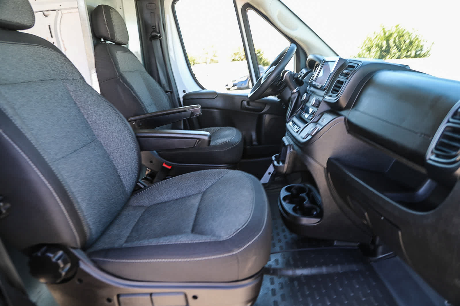 Used 2023 RAM ProMaster 3500 FWD image 16