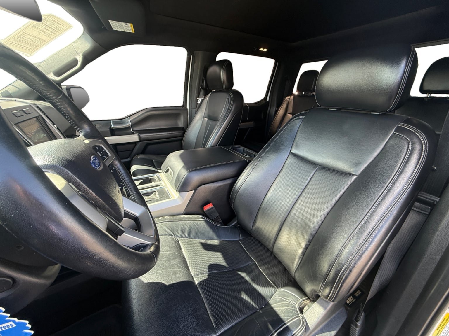 Used 2019 Ford F150 Lariat w/ Equipment Group 502A Luxury AWD/4WD image 10
