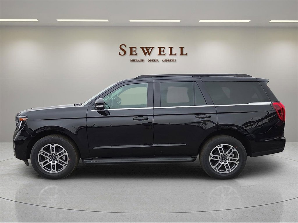 New 2025 Ford Expedition Active image 2