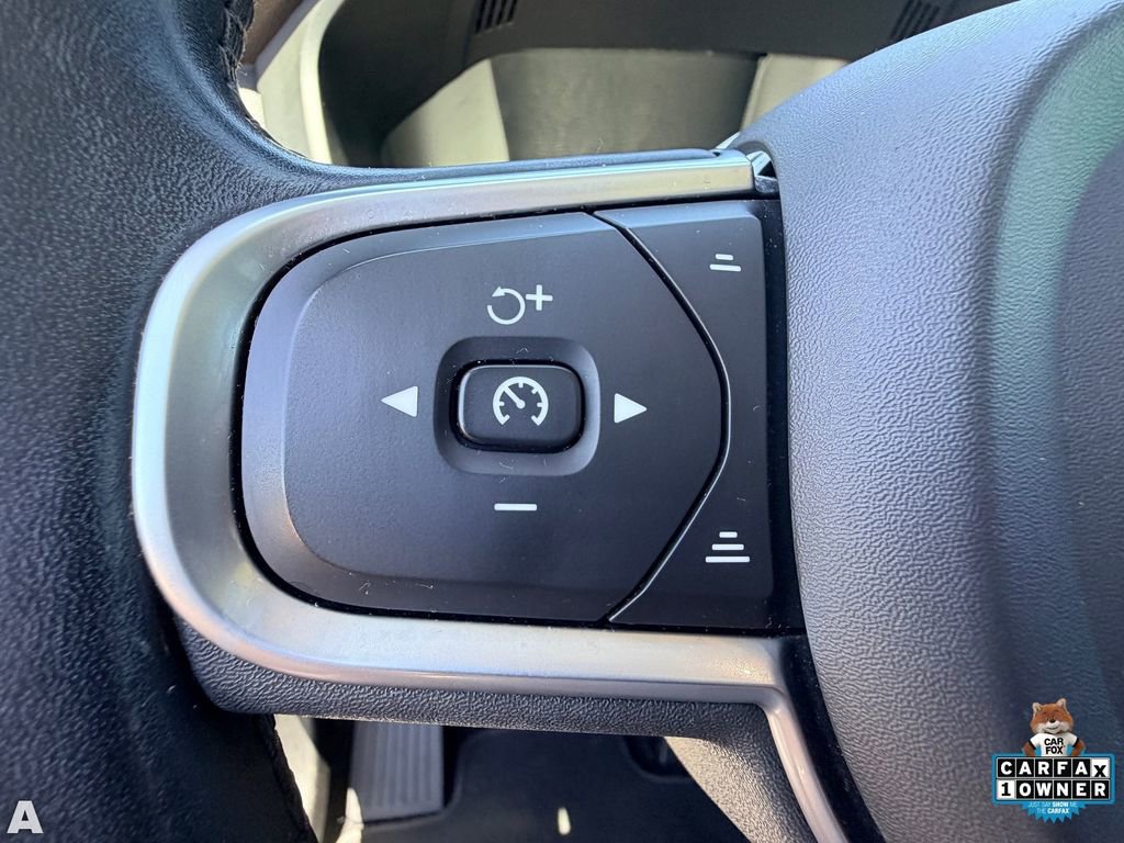 Used 2021 Volvo XC60 T5 Momentum w/ Advanced Package FWD image 21