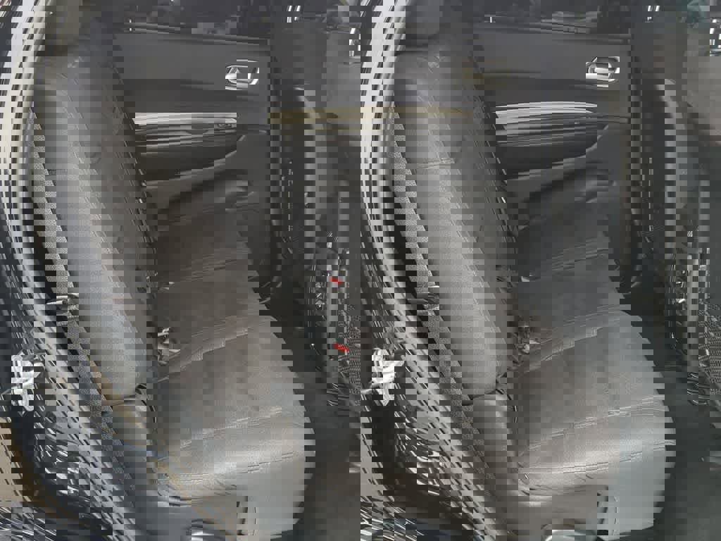 Used 2019 Dodge Durango SXT w/ 3rd Row Seating Group image 19