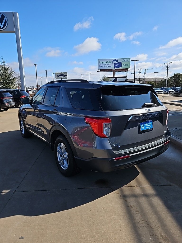 Used 2022 Ford Explorer XLT image 7