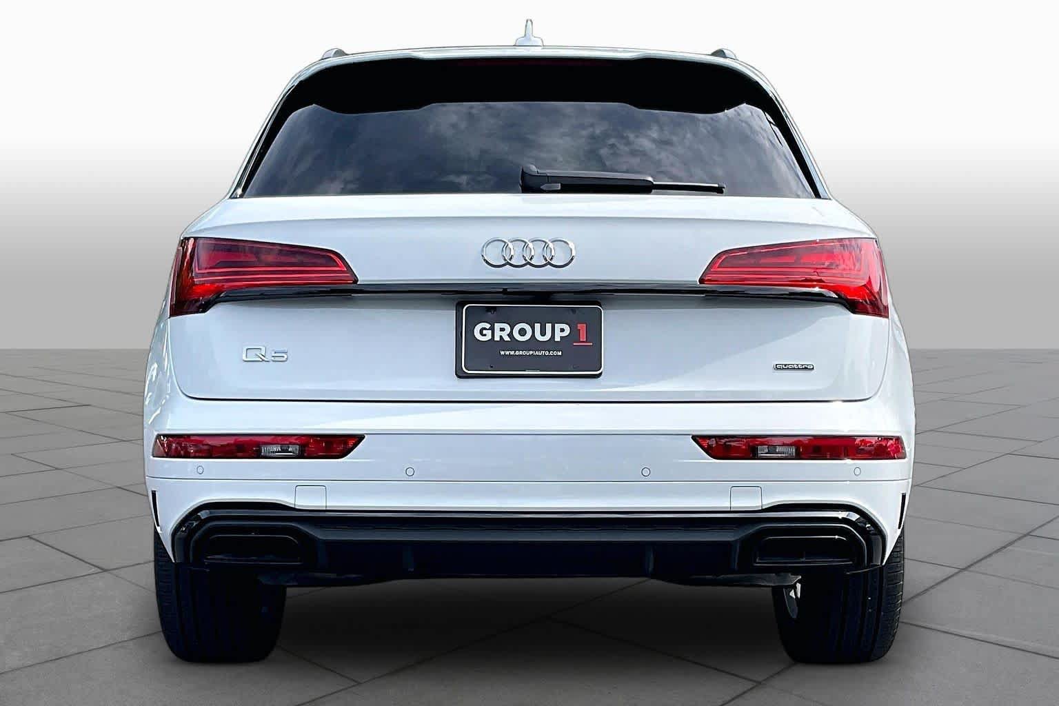 Used 2025 Audi Q5 2.0T Premium w/ Convenience Plus Package AWD/4WD image 4