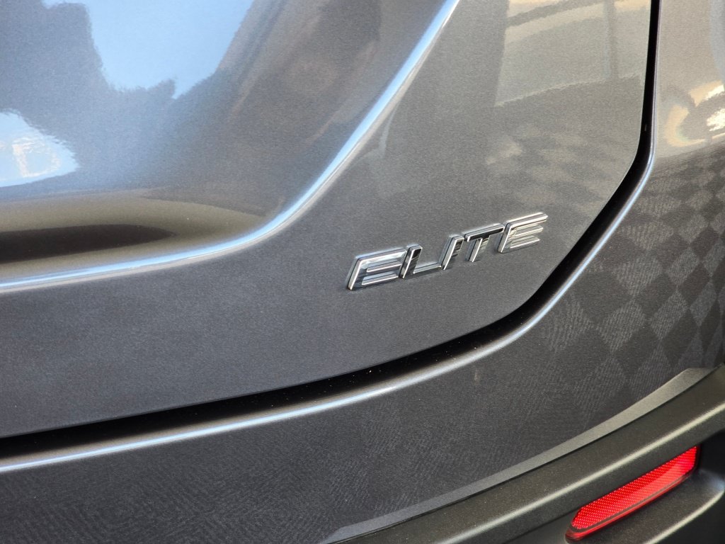 Used 2026 Honda Pilot Elite image 15
