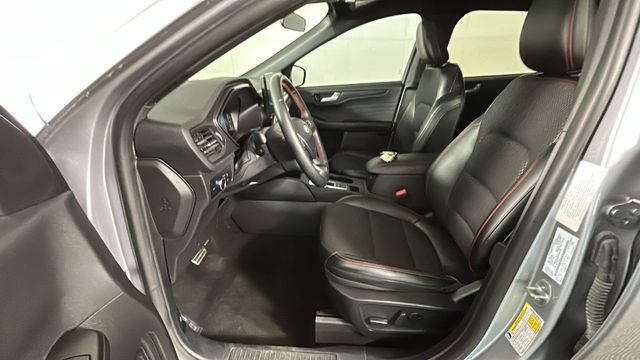 Used 2024 Ford Escape ST-Line w/ Tech Pack #1 AWD/4WD image 11