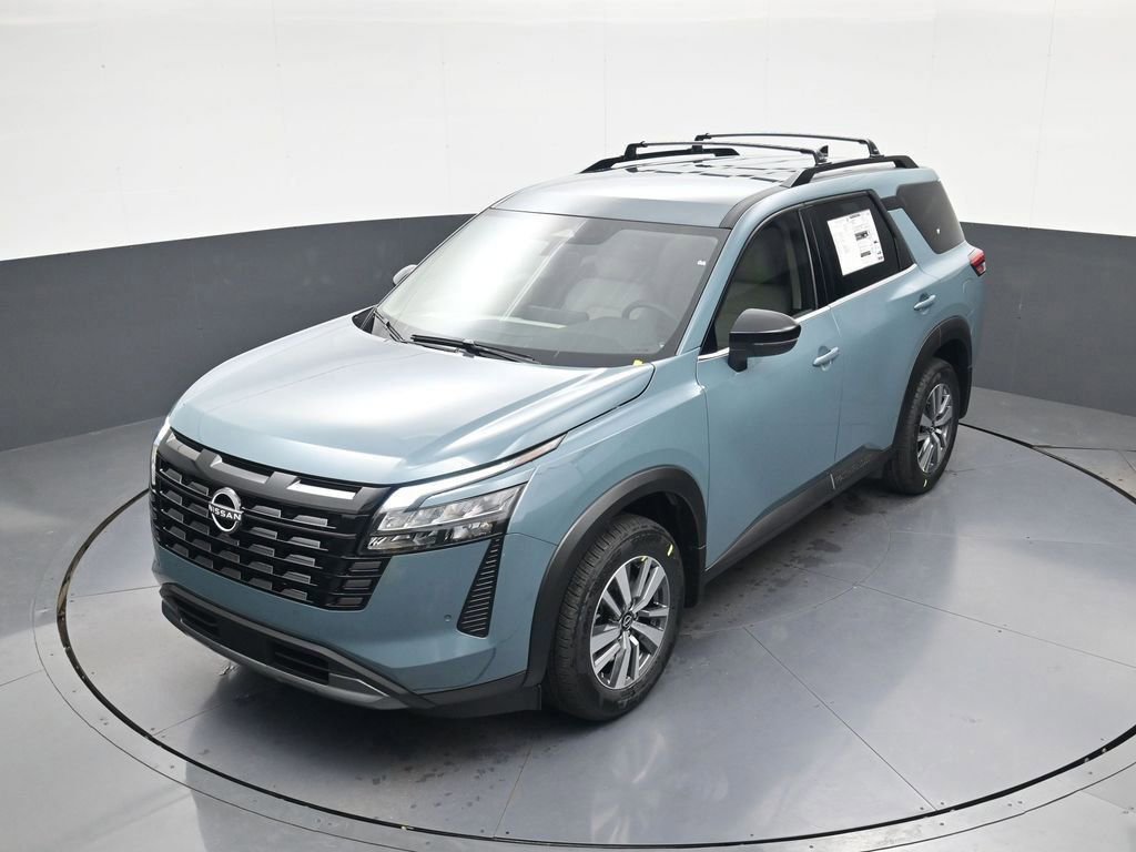 New 2026 Nissan Pathfinder SL image 8